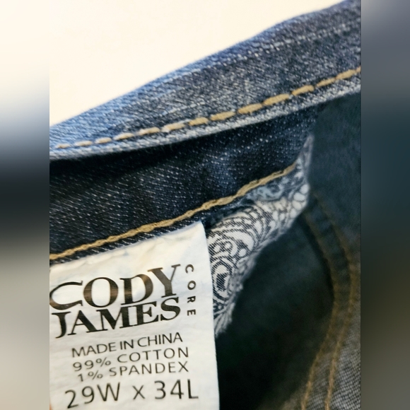 Cody James Men's Straight Leg Jeans - Picture 9 of 11